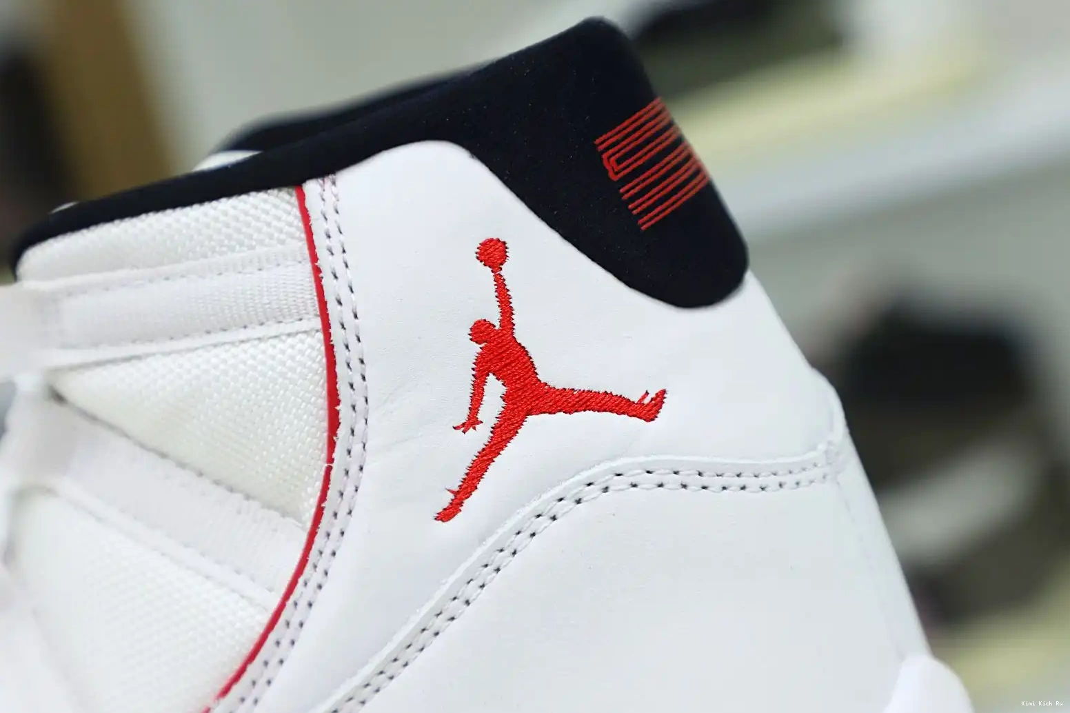 JORDAN TINT Kimikick 11 XI PLATINUM RETRO AIR 0526